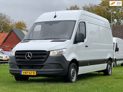 Mercedes-Benz Sprinter 211 cdi l2h2//mbux//pdc//3-zits