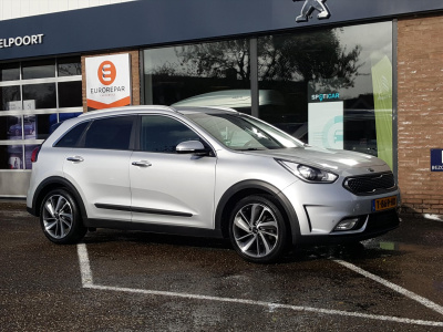 Kia Niro 1.6 gdi hybrid 141pk dct6 executiveline | navi | bt | applecarplay & androidauto | camera achter | parkeersensoren v+a | cruise & climate control