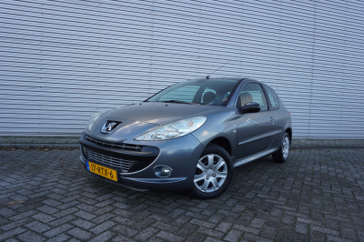 Peugeot 206 + 1.4 xs airco / elektr. ramen / nap / apk t/m 29-07-2026