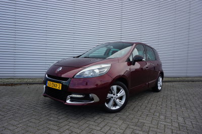 Renault Scenic 1.4 tce bose climate / navi / cruise / camera / parkeers. / lm velgen / nap