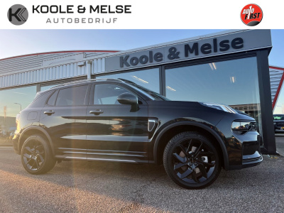 Lynk & Co 01 1.5 261pk phev , black edition ,360gr camera , pano dak , adaptive cc , car play , stuurverwarming