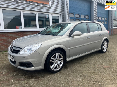 Opel Signum 2.0 turbo executive 175 pk