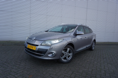 Renault Megane 1.4 tce privilége climate / navi / cruise / leder / stoelverw. / parkeersens. / trekhaak / nap