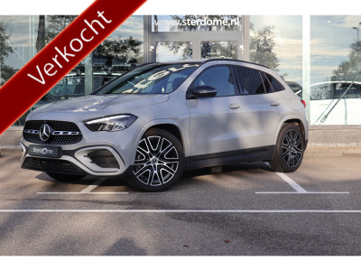 Mercedes-Benz Gla-klasse 200 amg line l mbux l panoramadak l led high performance l 360 gr camera l stoelverwarming l wegklapbare trekhaak l stoelverwarming + verwarmd stuurwiel l