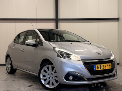 Peugeot 208 1.2 puretech blue lion | led | dab | airco | cruise | apple carplay / android auto | navigatie |