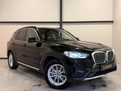 BMW X3 xdrive30e m-sport | stoelverwarming | achteruitrijcamera | trekhaak | cruise | apple carplay / android auto |
