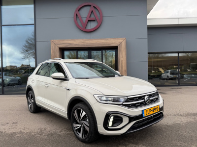 Volkswagen T-roc 1.5 tsi 150pk dsg r-line | camera | keyless | elek. achterklep | dode hoek | rijklaar incl. 1 jaar bovag garantie