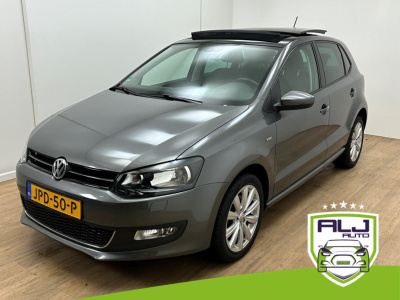 Volkswagen Polo occasion 1.2 tsi highline | grijs | tweedehands volkswagen polo | panoramadak | bluetooth audio | stoelverwarming