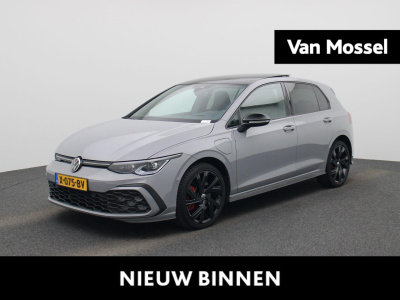 Volkswagen Golf 1.4 ehybrid gte | automaat | apple carplay/ android auto | panoramdak | trekhaak |  camera | parkeersensoren | head-up display | sfeerverlichting |  cruise control adaptief met stop&go & stuurhulp  | stoel/ stuur verwarming |