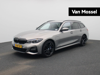BMW 3-serie touring 330e high executive | m-sport | automaat | lmv | navigatie | trekhaak | stoel verwarming | virtual cockpit | harman kardon | lederen | parkeer sensoren | elec. achterklep | virtual cockpit | camera | climate contro...