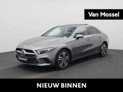 Mercedes-Benz A-Klasse 250 e business line | automaat | panoramadak | navigatie | sfeerverlichting | camera | stoelverwarming  |  leder | virtual cockpit | cruise control | climate control | parkeersensoren | bluetooth | led | lichtmetalen velgen|