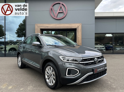 Volkswagen T-roc 1.5 tsi 150pk dsg style | dode hoek | camera | keyless | elek. achterklep | rijklaar incl. garantie