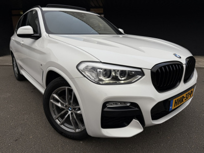 BMW X3 xdrive20i high executive // m-sport // pano // dealerondhouden /