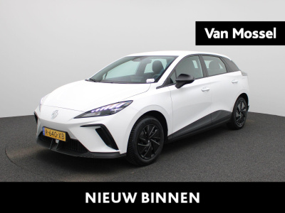 MG Mg4 electric standard 51 kwh | automaat | navigatie | climate control | apple carplay / android auto | lage km stand | parkeer sensoren