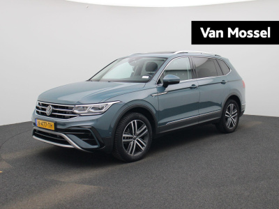 Volkswagen Tiguan Allspace 1.5 tsi elegance 7p. | automaat  | panoramadak | trekhaak | stoel/stuur verwarming | virtual cockpit | dab | navigatie | camera | apple carplay | climate control | parkeer sensoren | schuifdak | lmv | led |