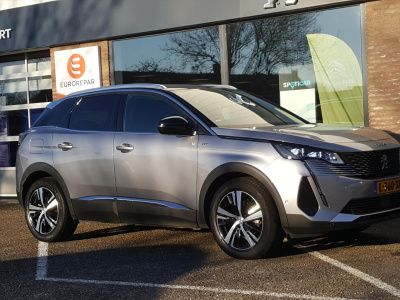 Peugeot 3008 1.6 puretech 180pk s&s eat8 gt |navi|bt|applecarplay&androidauto|trekhaak|cruise&climate control|camera achter|parkeersen v+a|elektrische kofferklep