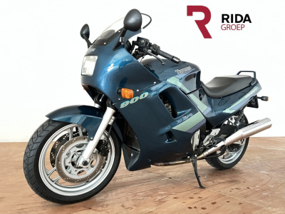 Triumph Trophy tour 900