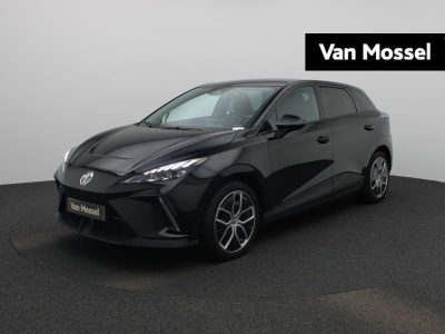 MG Mg4 64 kwh luxury | automaat | navigatie | climate control | apple carplay / android auto | adaptive cruise control | stoel/stuur verwarming | half-leder | lage km stand
