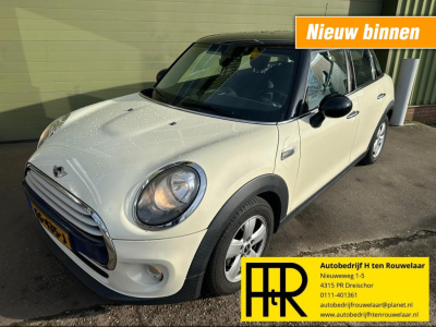 Mini 5-deurs cooper 1.5 136pk
