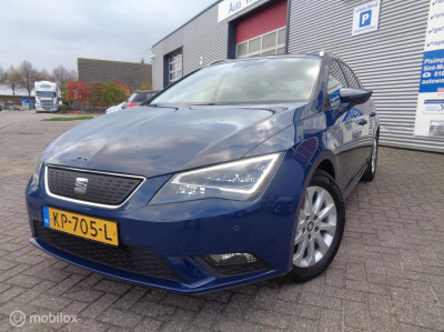 Seat Leon st 1.0 ecotsi style connect/airco/led/lm velgen/navigatie/carplay/camera/pdc/leer/stoelverw