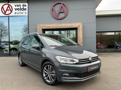Volkswagen Touran 1.5 tsi 150pk dsg highline 7-persoons | dode hoek | virtual cockpit | navi | rijklaar incl. garantie