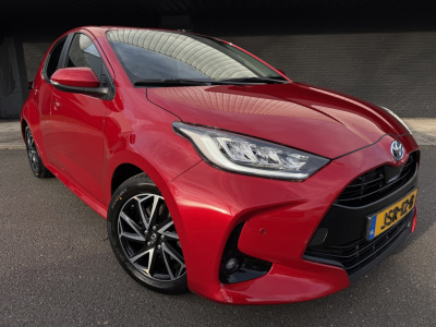 Toyota Yaris 1.5 hybrid 115 bns