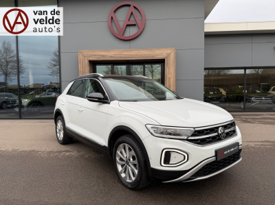 Volkswagen T-roc 1.5 tsi 150pk dsg style | camera | navi | adapt. cruise | iq light | rijklaar incl. garantie