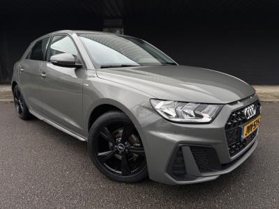 Audi A1 Sportback 30 tfsi pro // s-line exterieur //