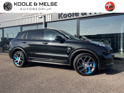 Lynk & Co 01 1.5 261pk phev 7dcth plug in hybrid , pano dak , 360gr camera , carplay adaptive cc