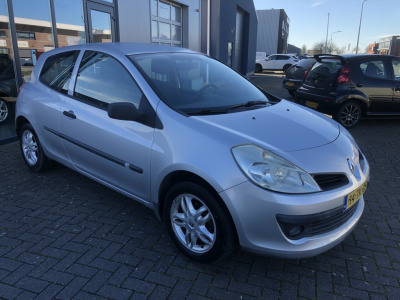 Renault Clio 1.2-16v 1e eigenaar