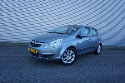 Opel Corsa 1.4-16v enjoy airco / cruise / elektr. ramen / lm velgen /  nap