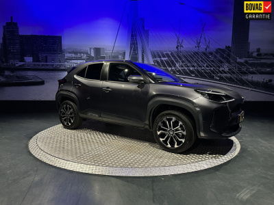 Toyota Yaris Cross 1.5 hybrid 130 dynamic *acc*winterpakket*camera*17inch*crossalert*