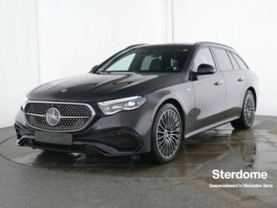Mercedes-Benz E-Klasse estate 300 e edition amg line l airmatic l panoramadak l 360 gr camera l distronic l mbux l burmester 4d l winterpakket l digital light l weklapbare trekhaak l keyless go l smartphone integratie l hud l stoelverwarming l a...
