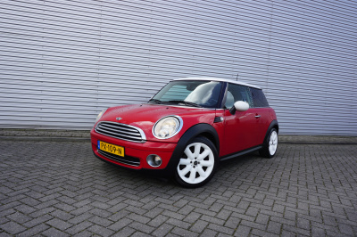 Mini One mini 1.4 airco / elektr. ramen / lm velgen