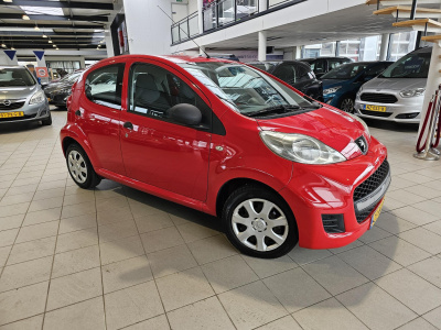 Peugeot 107 1.0-12v xr