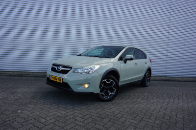 Subaru Xv 2.0i luxury awd airco / navi / cruise / camera / leder / parkeers. / stoelverw. / trekhaak / nap