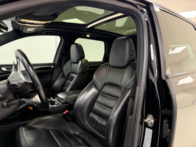 Porsche Cayenne 3.0 s e-hybrid platinum edition | dealer ond. | org. nl | trekhaak | bose | apple carplay | luchtvering |