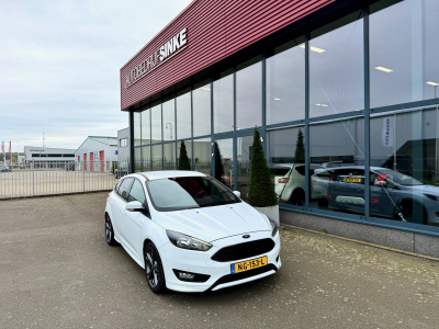 Ford Focus 1.0 st-line navi ecc