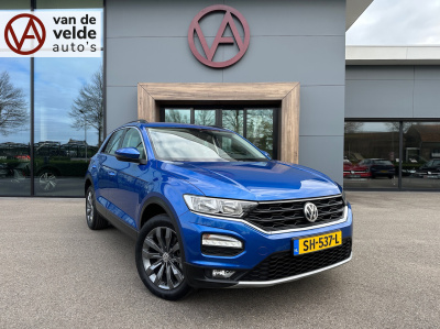 Volkswagen T-roc 1.5 tsi 150pk style | trekhaak | navi | camera | carplay | adap. cruise | rijklaar incl. 1 jaar bovag garantie