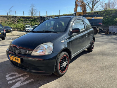 Toyota Yaris 1.3-16v vvt-i luna