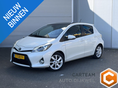 Toyota Yaris 1.5 full hybrid dynamic automaat, camera, panoramadak, navigatie