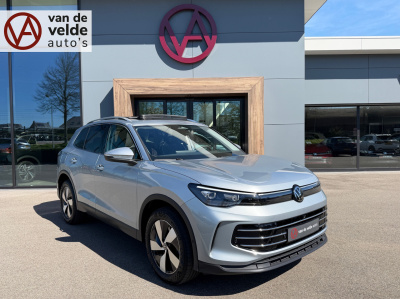 Volkswagen Tiguan 1.5 ehybrid elegance | panoramadak | iq light | dode hoek | trekhaak | 360 camera | rijklaar incl. garantie