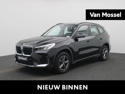 BMW X1 xdrive25e | automaat | lmv | parkeer sensoren | virtual cockpit | camera | climate control | apple carplay  | navigatie | elec. achterklep | leder | bluetooth | dab