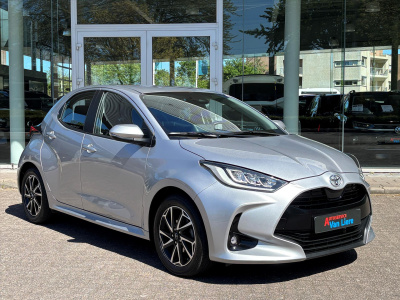 Toyota Yaris 1.5 vvt-i 125pk dynamic| navi| camera|nl auto| unieke km stand|rijklaarprijs incl garantie