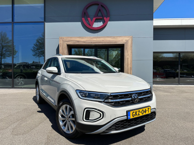 Volkswagen T-roc 1.5 tsi 150pk dsg style carplay | trekhaak | camera | keyless | elek. achterklep | rijklaar incl. garantie