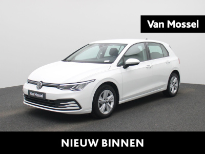 Volkswagen Golf 1.0 etsi life | automaat | stoel - stuur verwarming | navigatie | apple carplay/ android auto | parkeersensoren | lmv | led |