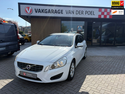 Volvo V60 1.6 t3 kinetic