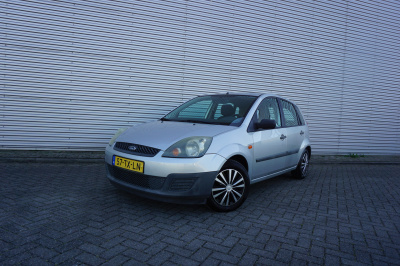 Ford Fiesta 1.3-8v champion airco / nap / nieuwe apk!