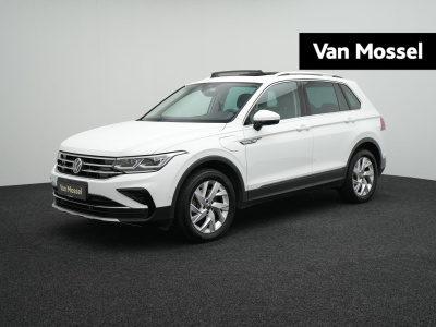 Volkswagen Tiguan 1.4 tsi ehybrid elegance | automaat | apple carplay/ android auto | panorama dak | adaptive cruise control | keyless | matrix led | parkeersensoren v+a | 360 camera | navigatie | 12 maand bovag garantie! |