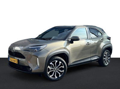Toyota Yaris Cross 1.5 hybrid 115 first